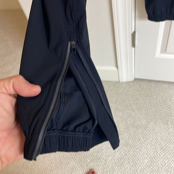 Men’s Lululemon Joggers - Picture 3 of 5